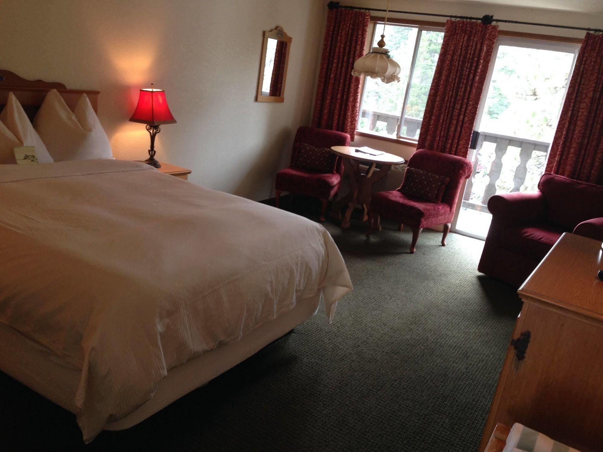 Alpine Rivers Inn Левенуэрт Экстерьер фото